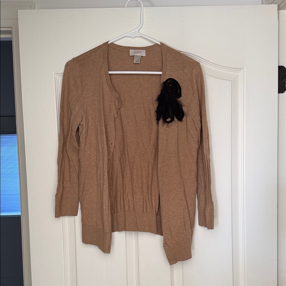 Loft tan sweater flower size medium cardigan GUC
